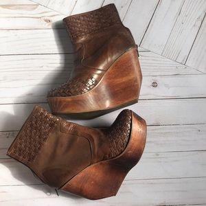 Bedstu Cobbler Series Asymmetrical Bootie Heel